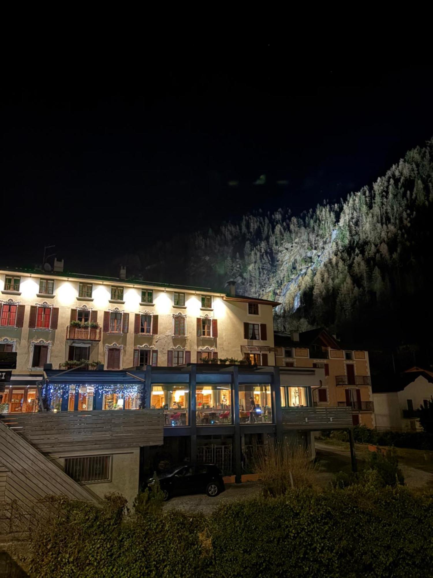 Hotel Pedretti Branzi Luaran gambar