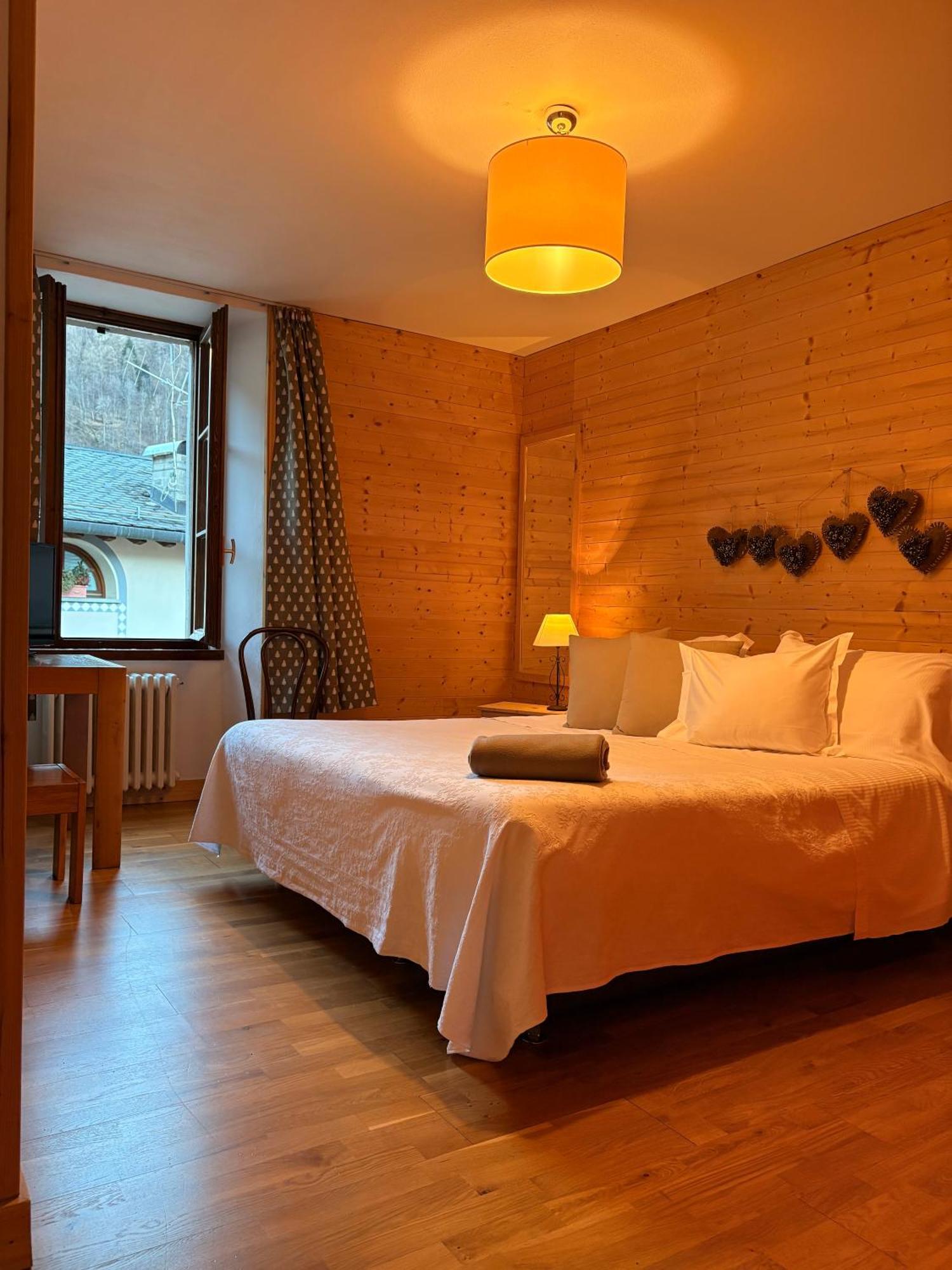 Hotel Pedretti Branzi Luaran gambar