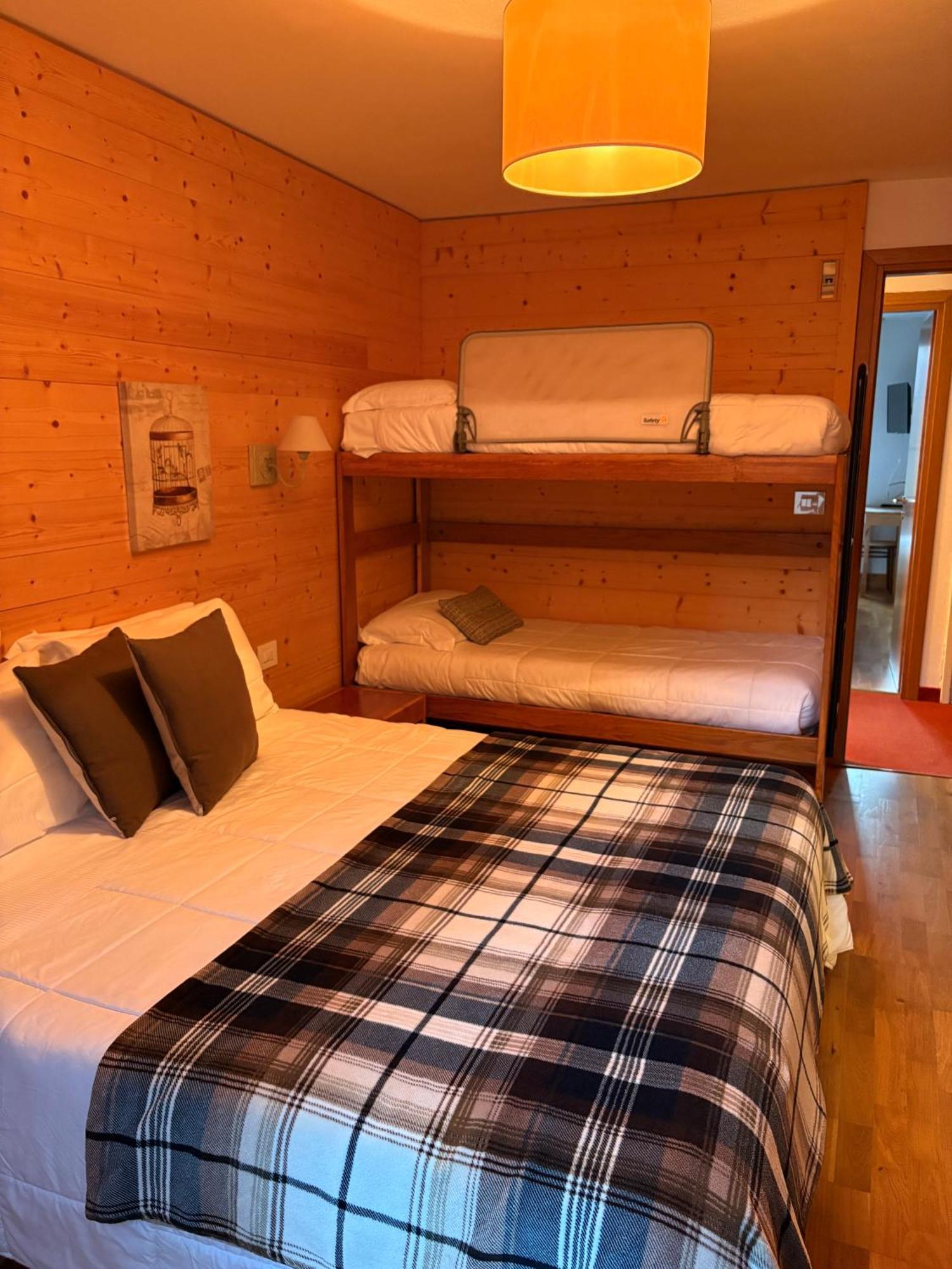 Hotel Pedretti Branzi Luaran gambar